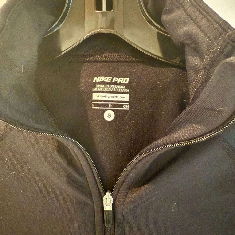 Nike Long Sleeve Pullover half zip Dri-fit running